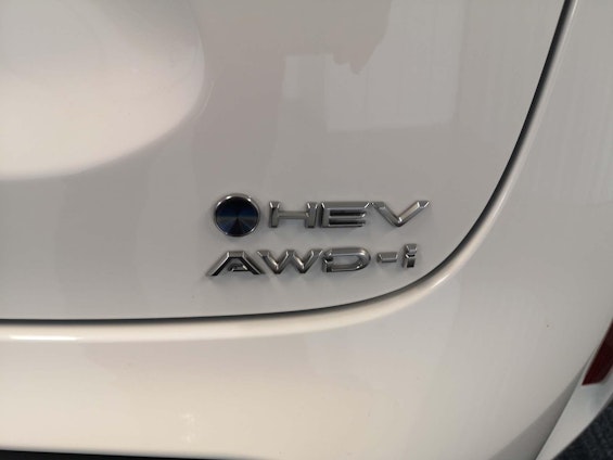 Vehicle image 9 Vehicle image 9