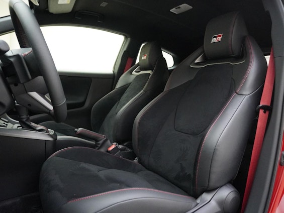 Vehicle image 7 Vehicle image 7