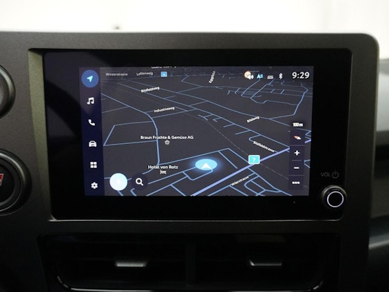 Vehicle image 17 Vehicle image 17