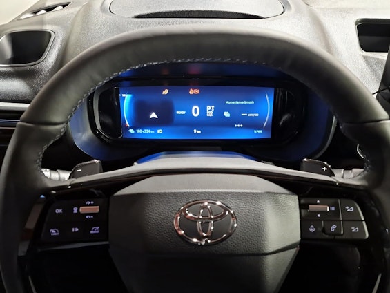 Vehicle image 10 Vehicle image 10