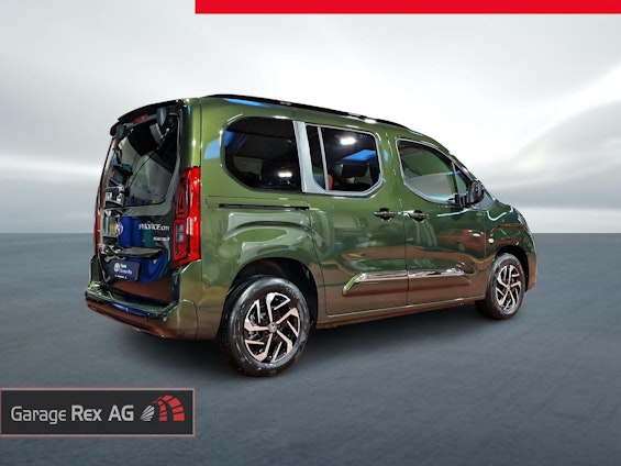 Vehicle image 5 Vehicle image 5