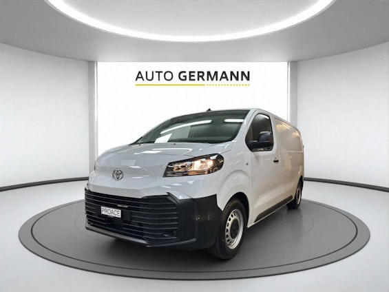 First vehicle image