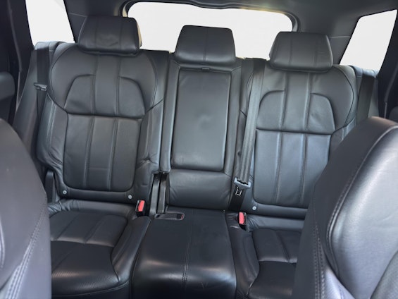 Vehicle image 8 Vehicle image 8