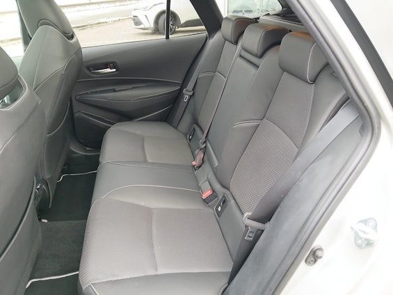 Vehicle image 9 Vehicle image 9