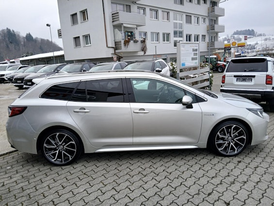 Vehicle image 3 Vehicle image 3