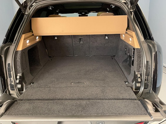 Vehicle image 12 Vehicle image 12