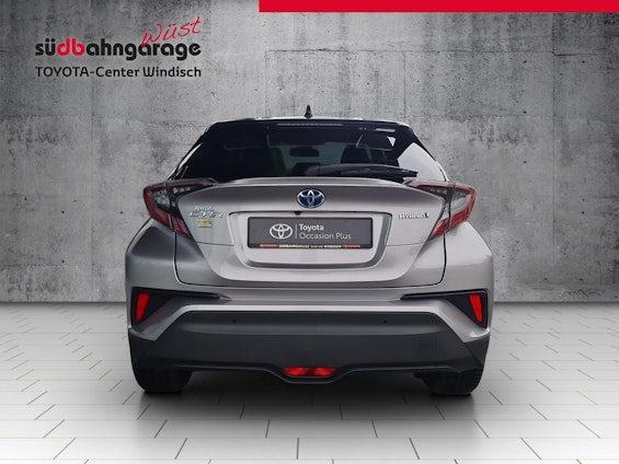 Vehicle image 13