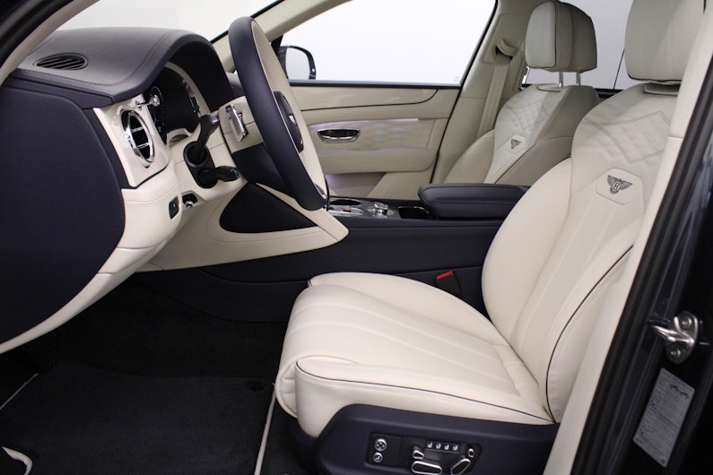 Vehicle image BENTLEY Bentayga