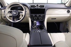 Vehicle image BENTLEY Bentayga 4.0 V8 Atelier Edition