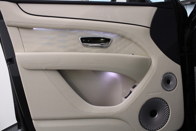 Vehicle image BENTLEY Bentayga