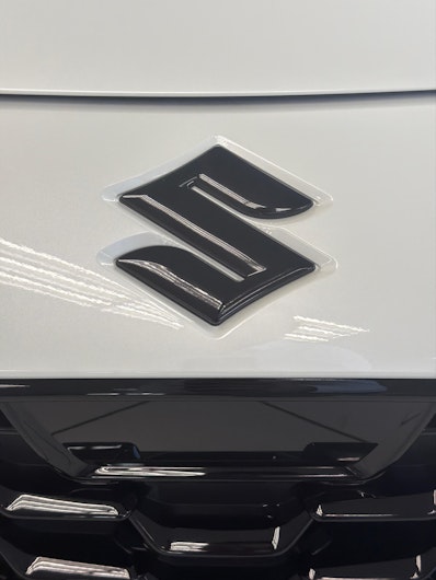 immagine del veicolo SUZUKI SWIFT