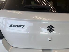 Fahrzeugbild SUZUKI Swift 1.2 Compact Top Hybrid 4x4