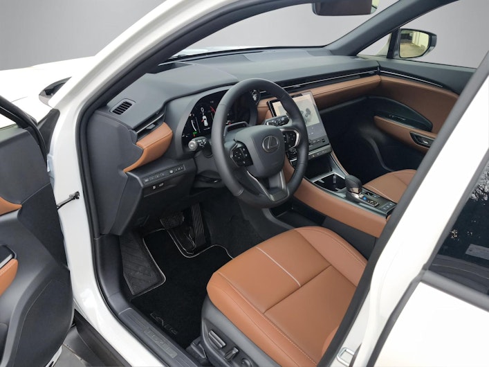 Vehicle image LEXUS LBX