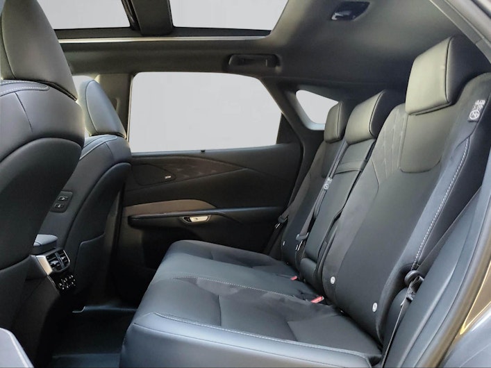 Vehicle image LEXUS RX