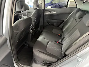 Kia Sportage 1.6 T-GDi Hybrid Power Edition