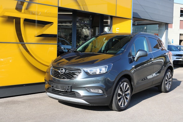 First vehicle image