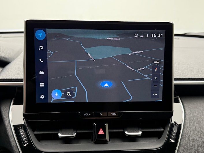 Vehicle image TOYOTA COROLLA CROSS