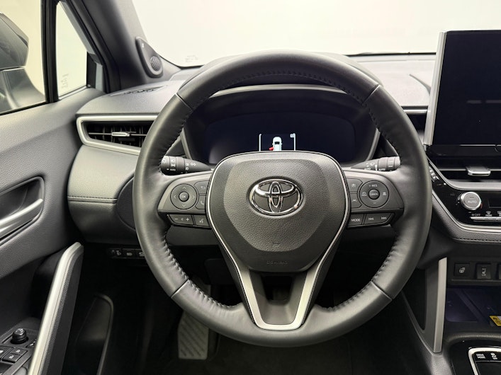 Vehicle image TOYOTA COROLLA CROSS