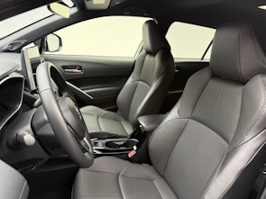 Vehicle image TOYOTA Corolla Cross 2.0 HSD Premium AWD-i