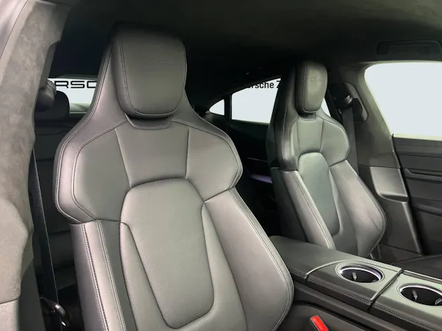Porsche Taycan Turbo