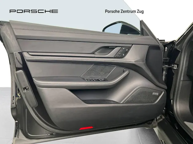 Porsche Taycan Turbo