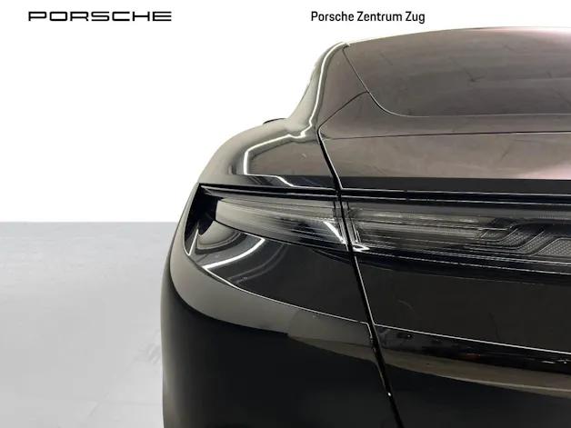 Porsche Taycan Turbo
