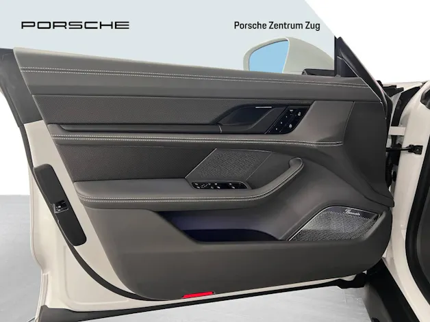 Porsche Taycan Turbo