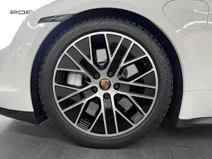 Porsche Taycan Turbo