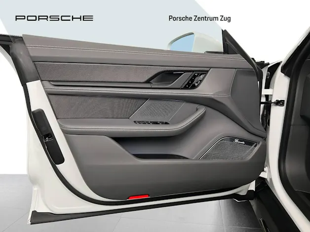 Porsche Taycan Turbo