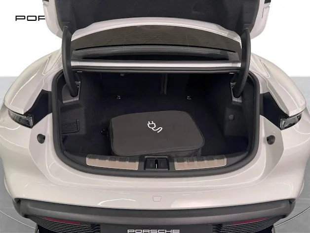 Porsche Taycan Turbo