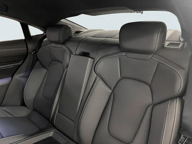 Porsche Taycan Turbo