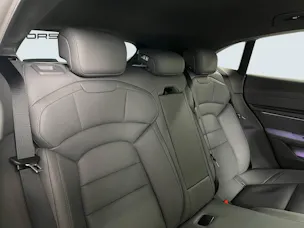 Porsche Taycan GTS Sport Turismo