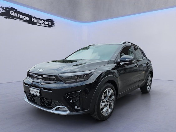 First vehicle image