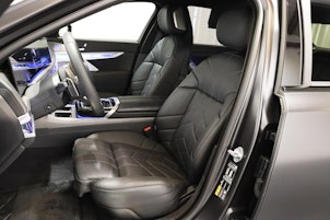 Vehicle image BMW i7 xDrive60