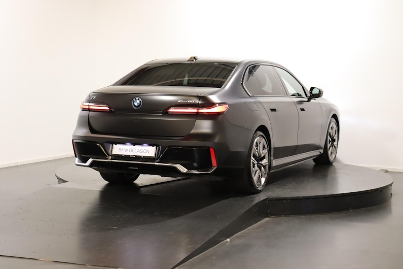 Vehicle image BMW i7