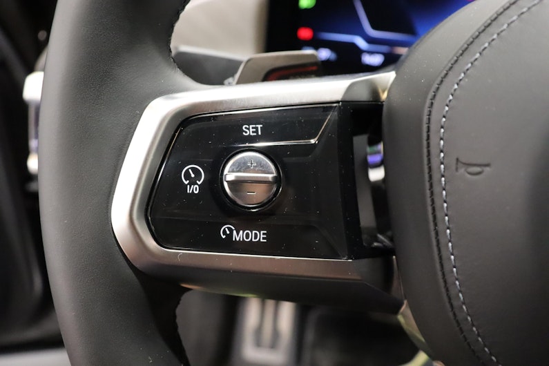 Vehicle image BMW i7