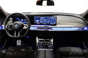Vehicle image BMW i7 xDrive60
