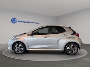 Vehicle image TOYOTA Yaris 1.5 VVT-i HSD Trend