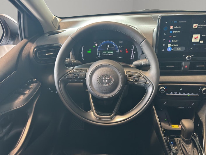 Vehicle image TOYOTA YARIS