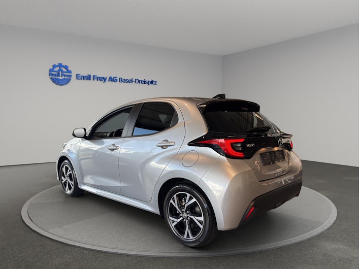 Vehicle image TOYOTA YARIS