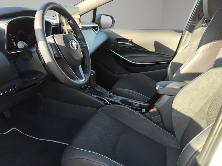 Vehicle image TOYOTA COROLLA