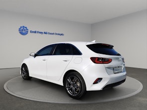 Vehicle image KIA Ceed 1.5 T-GDi MHEV Power