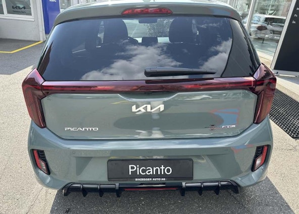 Vehicle image 4 Vehicle image 4