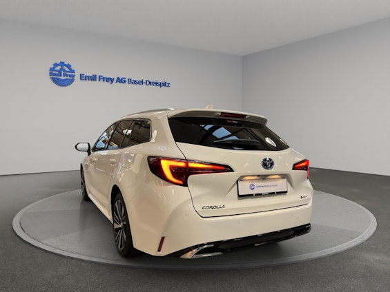 Vehicle image 6 Vehicle image 6