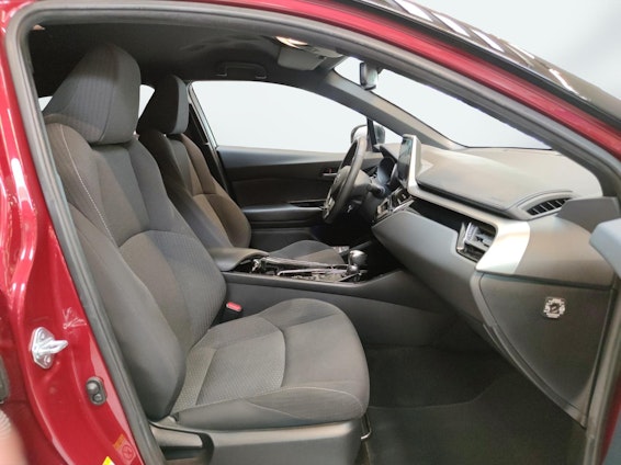 Vehicle image 16