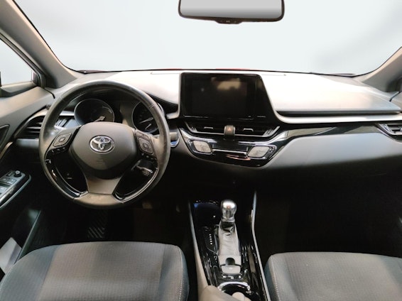 Vehicle image 9