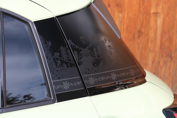 Vehicle image 14