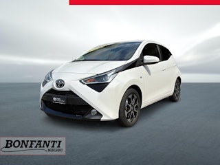Vehicle image TOYOTA AYGO 0