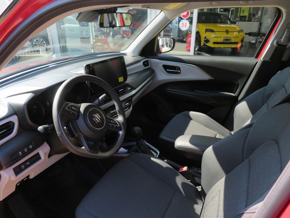 Vehicle image 13