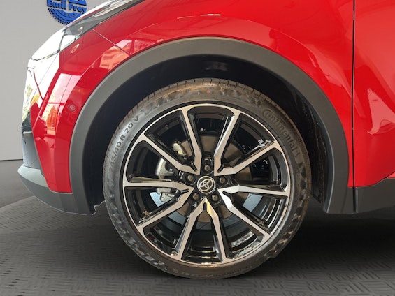 Vehicle image 9